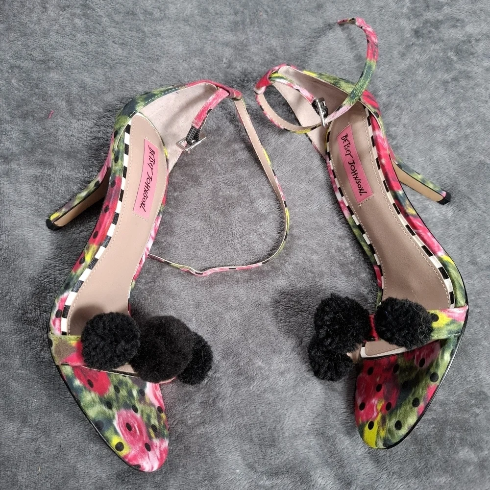Betsey Johnson floral print heels black pom poms pink black green size 7B